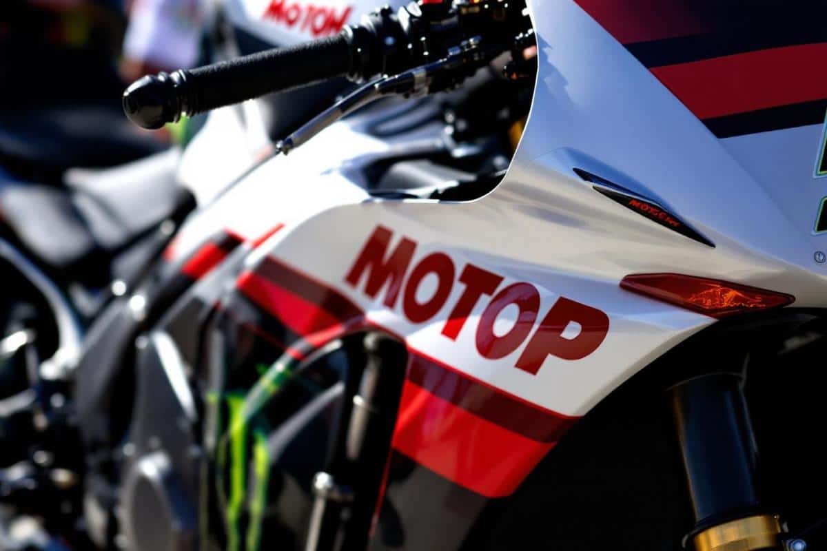 Quel est le poids d'une Moto GP ?