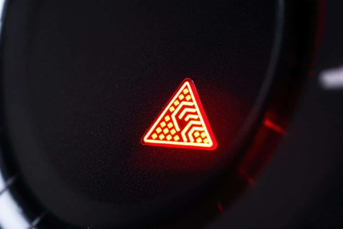 Signification voyant orange twingo : Causes et solutions