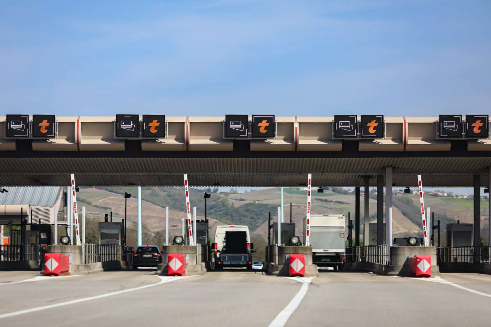 péage cette nouvelle arnaque est redoutable, des milliers d’automobilistes déjà victimes « ils ont vidé mon compte en banque »